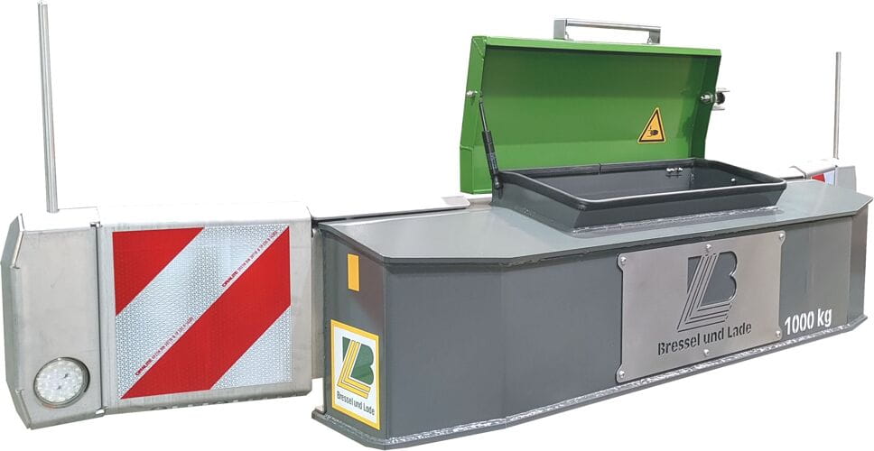 Bressel and Lade front and rear weight with storage compartment