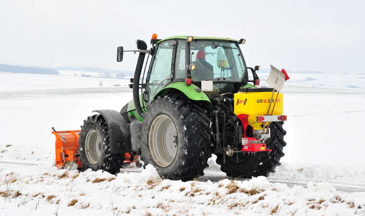 tractor, Schneepflug, grüner Traktor, Hintere Anbauvorrichtung, Schneefeld