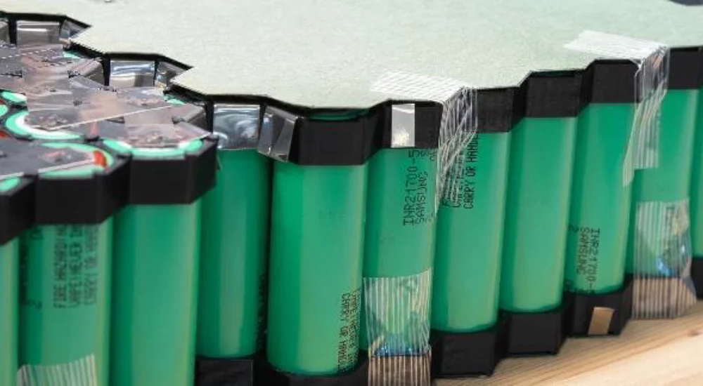 Battery and accumulator technology service – repair, cell replacement & battery pack manufacturing