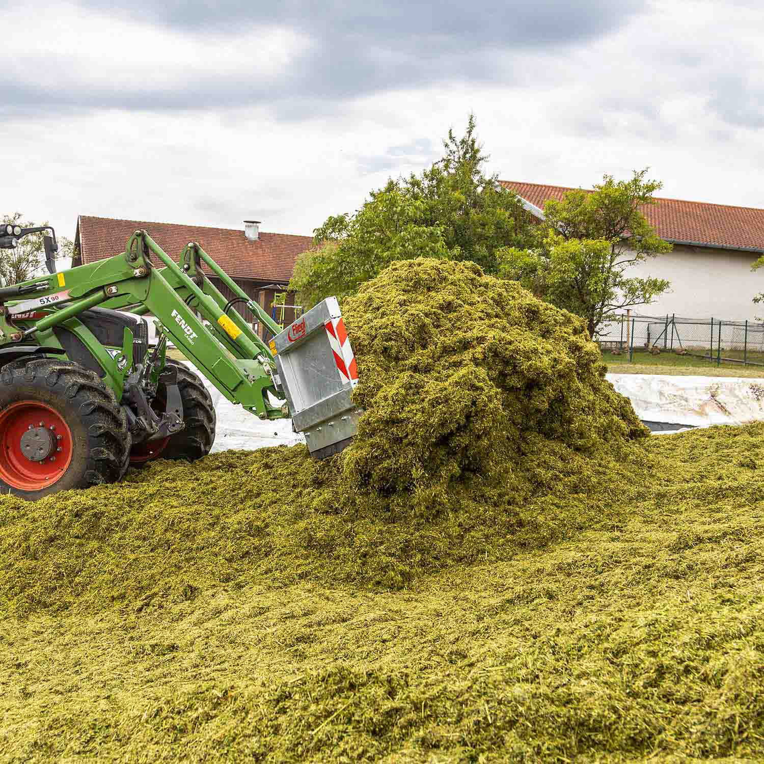 Fliegl Räum- und Schiebeschild 5000 mm – verzinkt, hydraulisch klappbar, Euronorm- & Dreipunktaufnahme