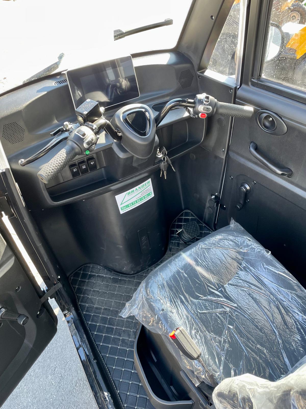 LWM cabin scooter, two-seater – 25 km/h or 45 km/h electric vehicle L2e