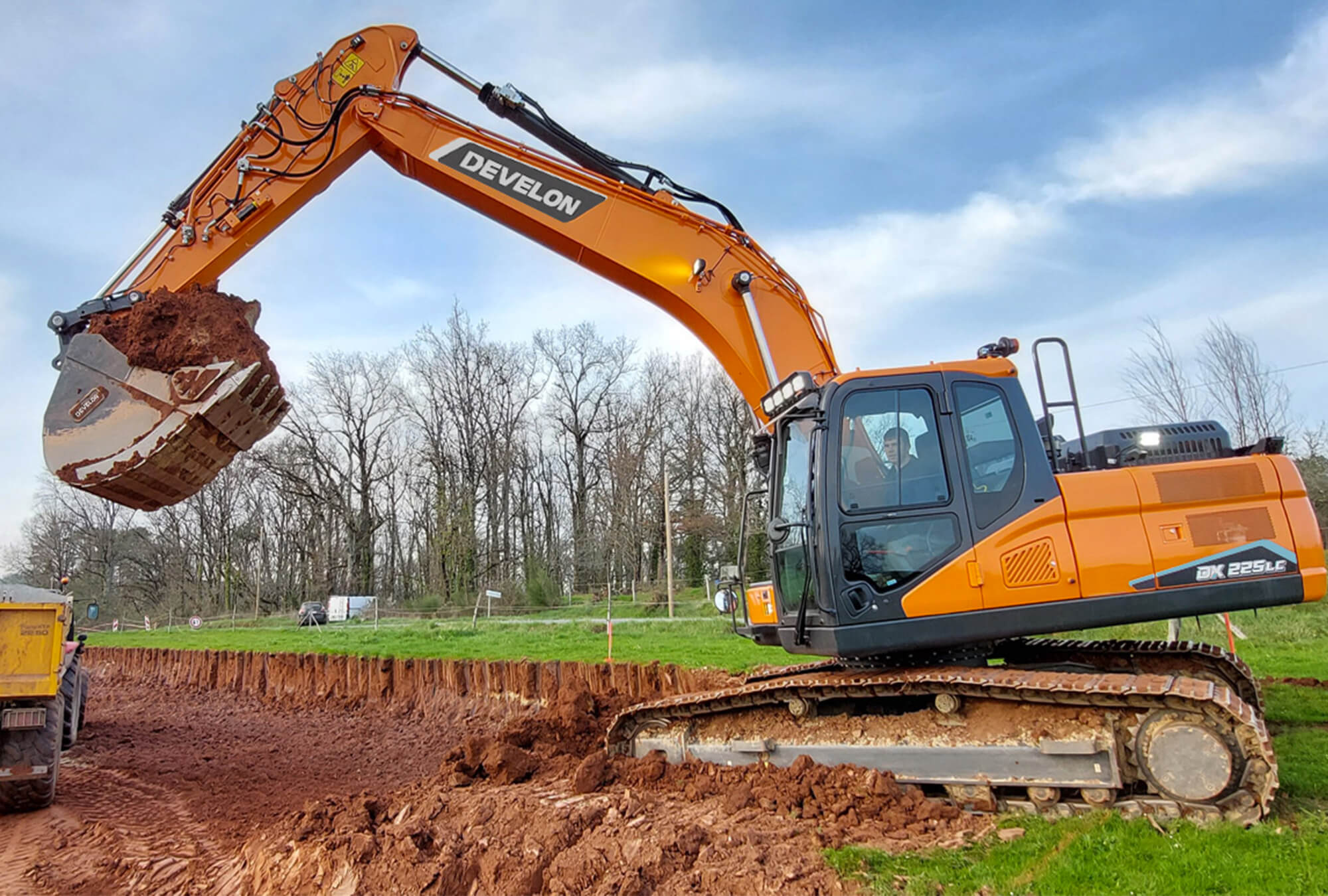 Raupenbagger Develon DX225LC-7X