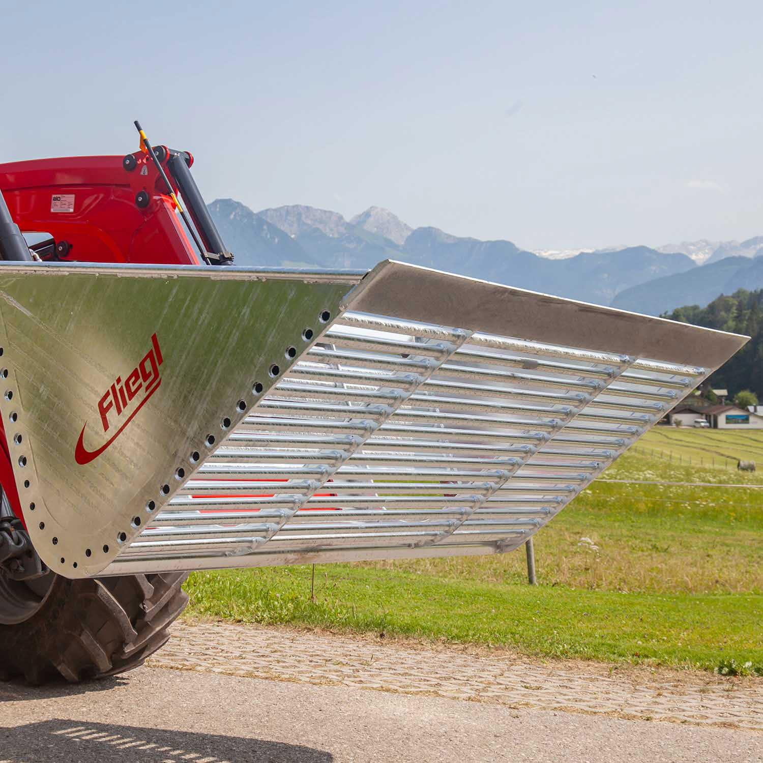 Fliegl Sieb- und Kaminholzschaufel 2000 mm | Euronormaufnahme | Verzinkt & robust