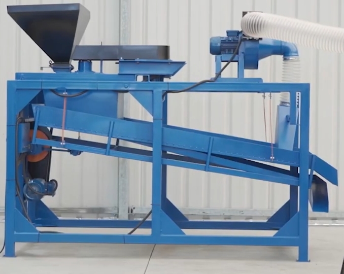 Professional sunflower seed shelling machine · 500 kg/h · Industrial sheller