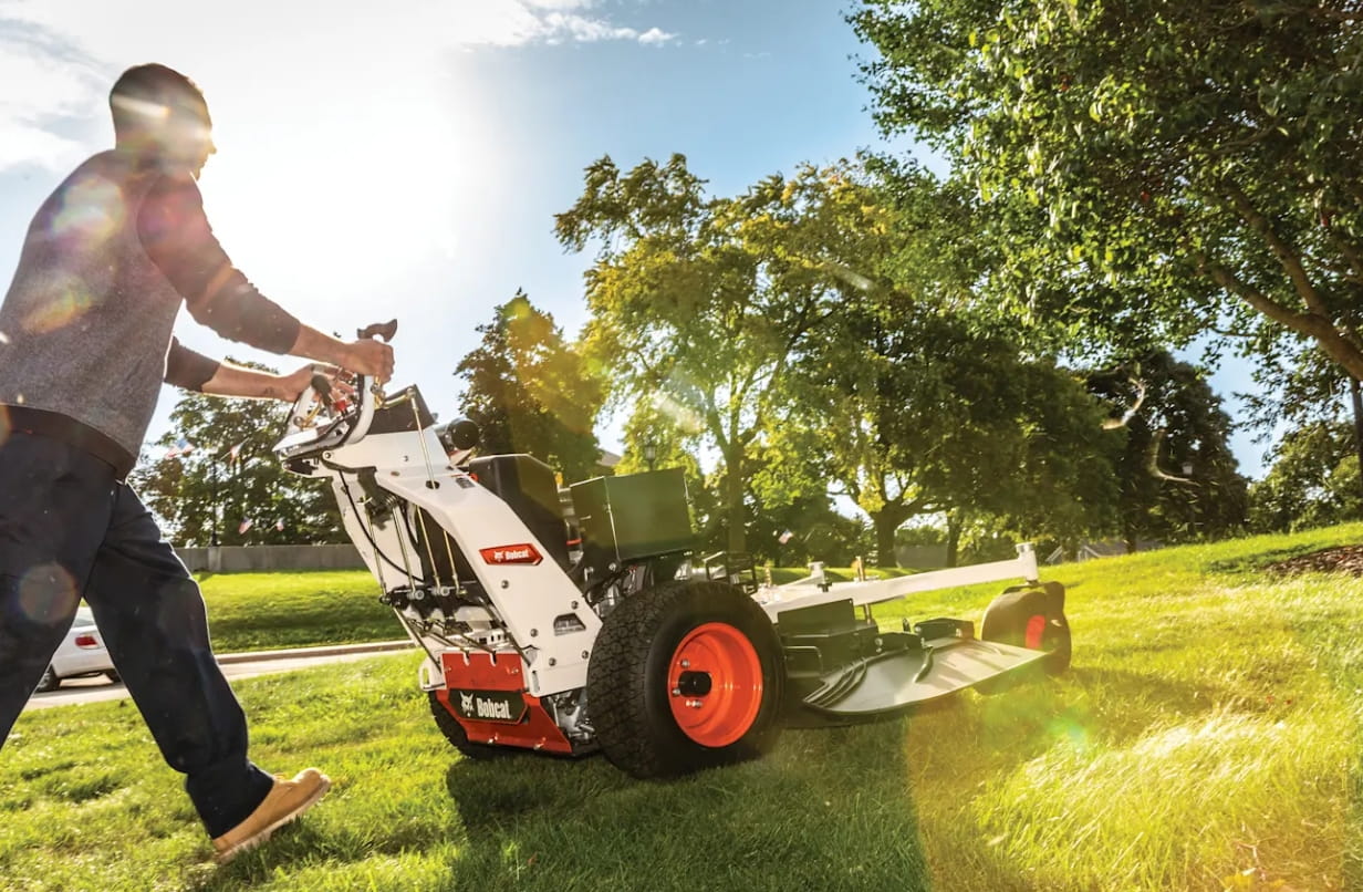 Bobcat WB700 Handgeführter Nullwendekreis-Rasenmäher - 52"