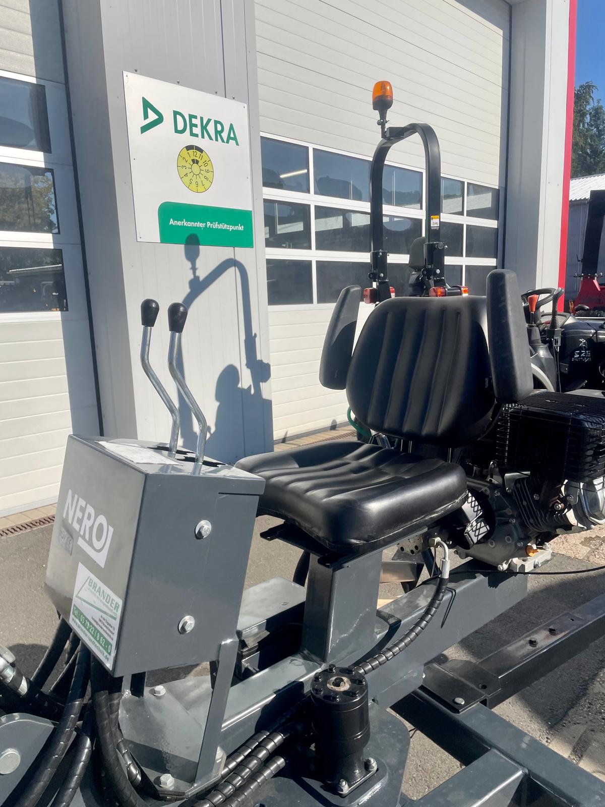 Schreitbagger Nero 580 kg | 15 PS Loncin Benzinmotor | 360° Schwenkbereich | E-Start