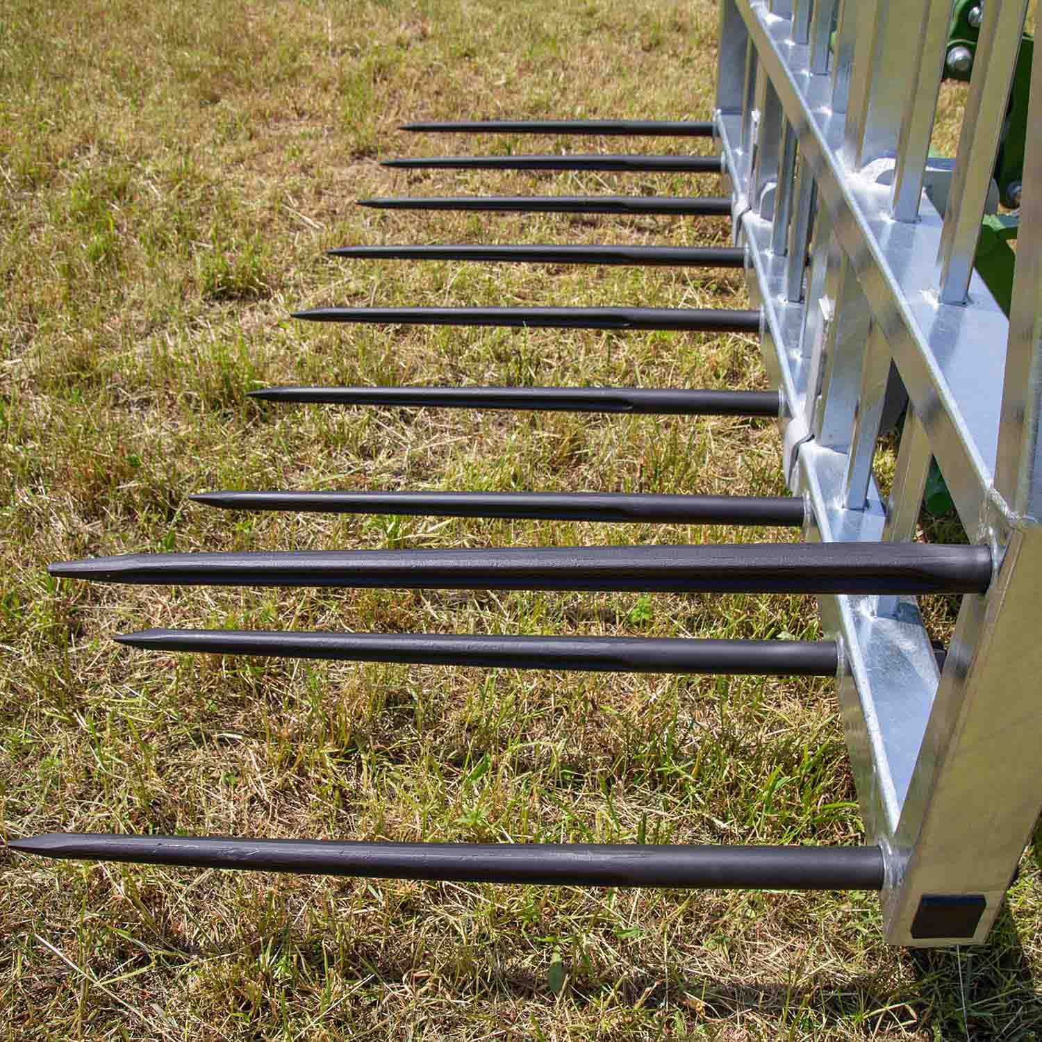 Fliegl Siliergabel Profi 1650 mm – 5+2 Zinken, hohe Rückwand, Euronorm, verzinkt