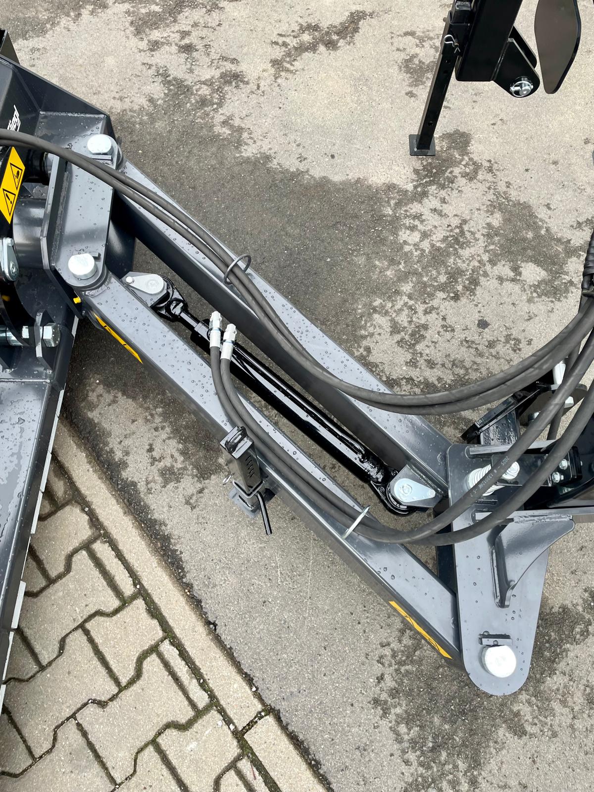 Fliegl Böschungsmulcher 2100 mm – Hydraulischer Mulcher mit Schwenkarm, Kat. 2, 540 U/min