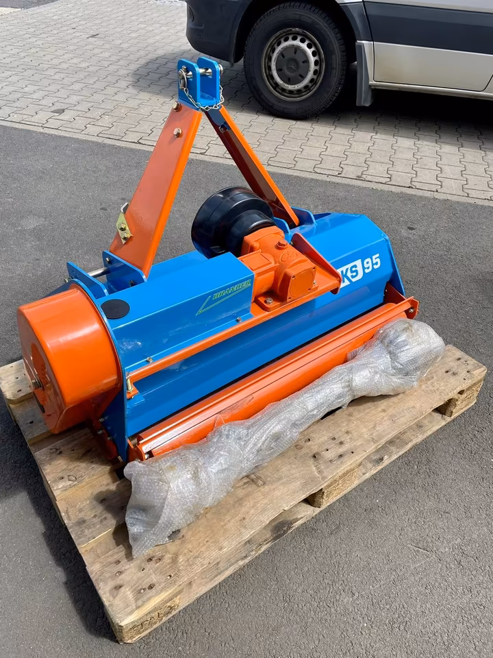 Broyeur arrière Stark série KS – broyeur à fléaux de 0,95 m à 1,35 m pour tracteurs compacts