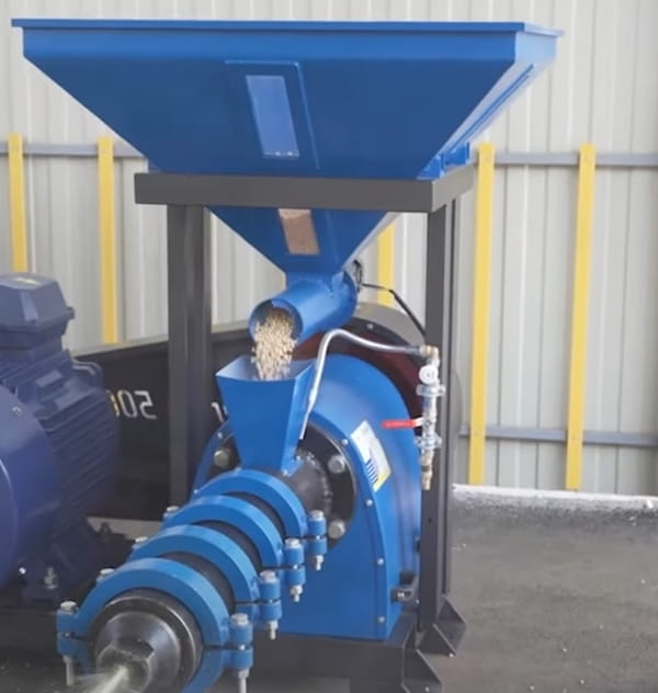 Grain extruder 600kg/h - Connection 400V / 55kW