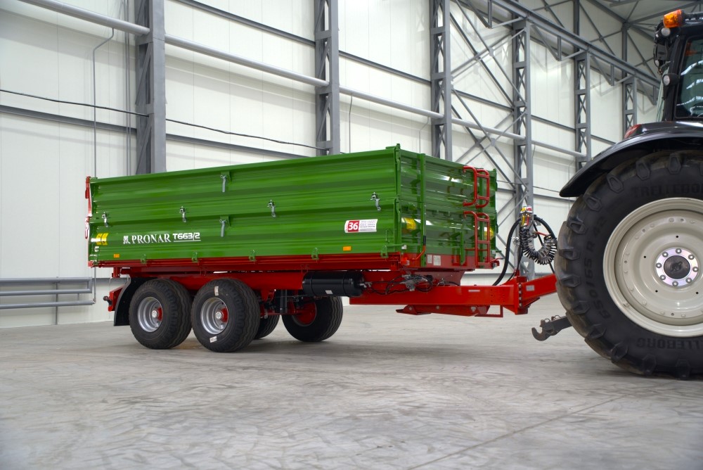 tandem anhänger, grüner anhänger, landwirtschaftlicher anhänger, landwirtschaftliche ausrüstung, traktoranhängerverbindung