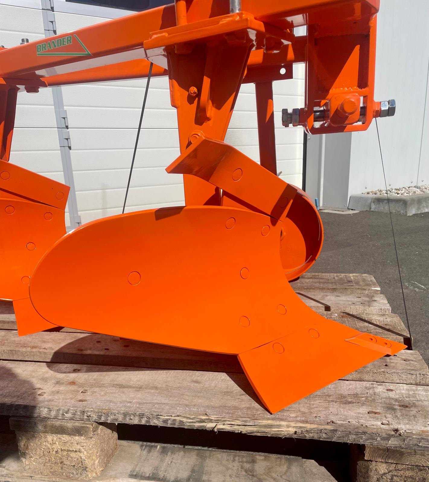 BRANDER double-furrow plough, full share - CAT 1 / from 16HP