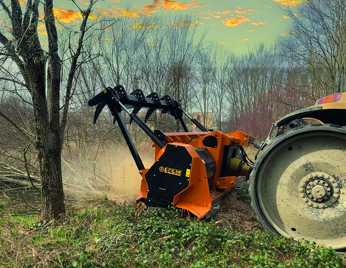 Baumfällgerät, Forstmulcher, Gartenfräse, Maschine, Traktoranhänger