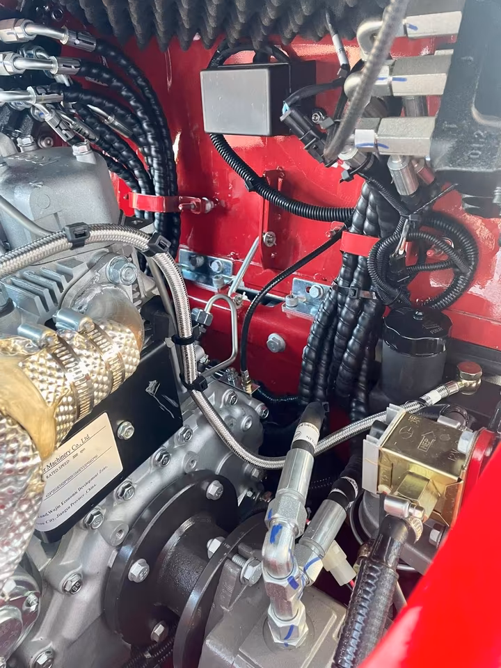 Rhinoceros XN10-9 Minibagger – Knickarm, hydraulischer Daumen & Schnellwechsler