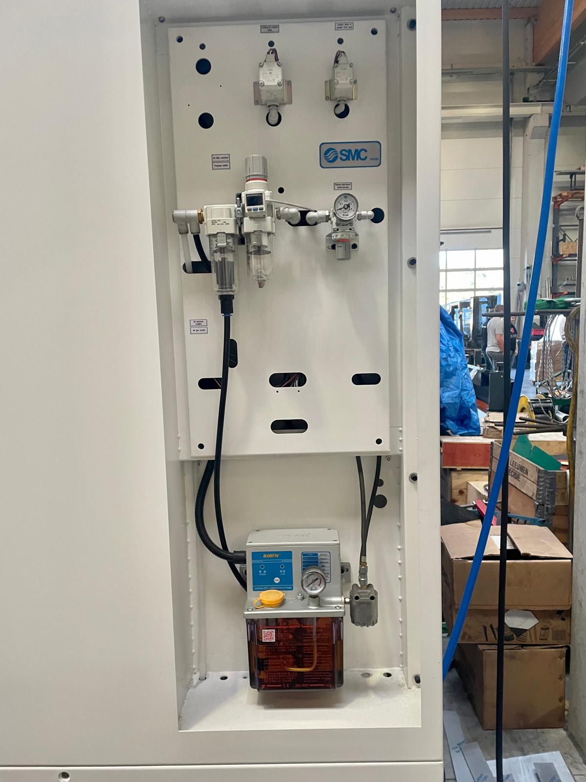 Elmag CNC machining center S650-CNC – SIEMENS 828D control, 24-position tool changer