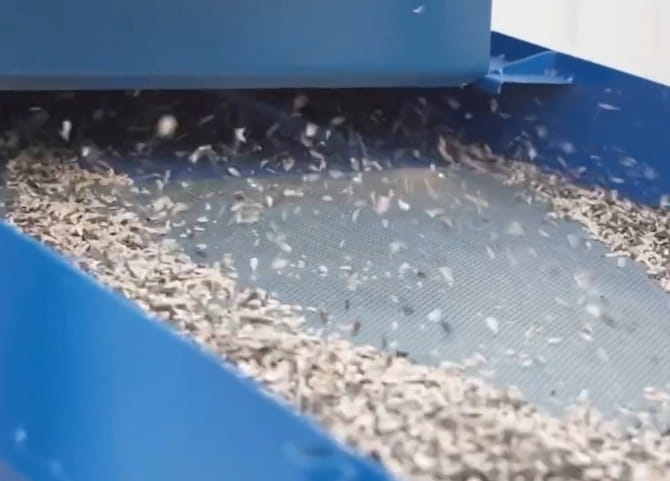 Professional sunflower seed shelling machine · 500 kg/h · Industrial sheller