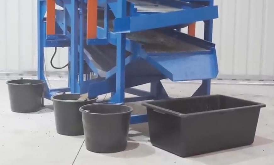 Seed calibrator · 500–600 kg/h · Professional seed cleaner with 200-L container