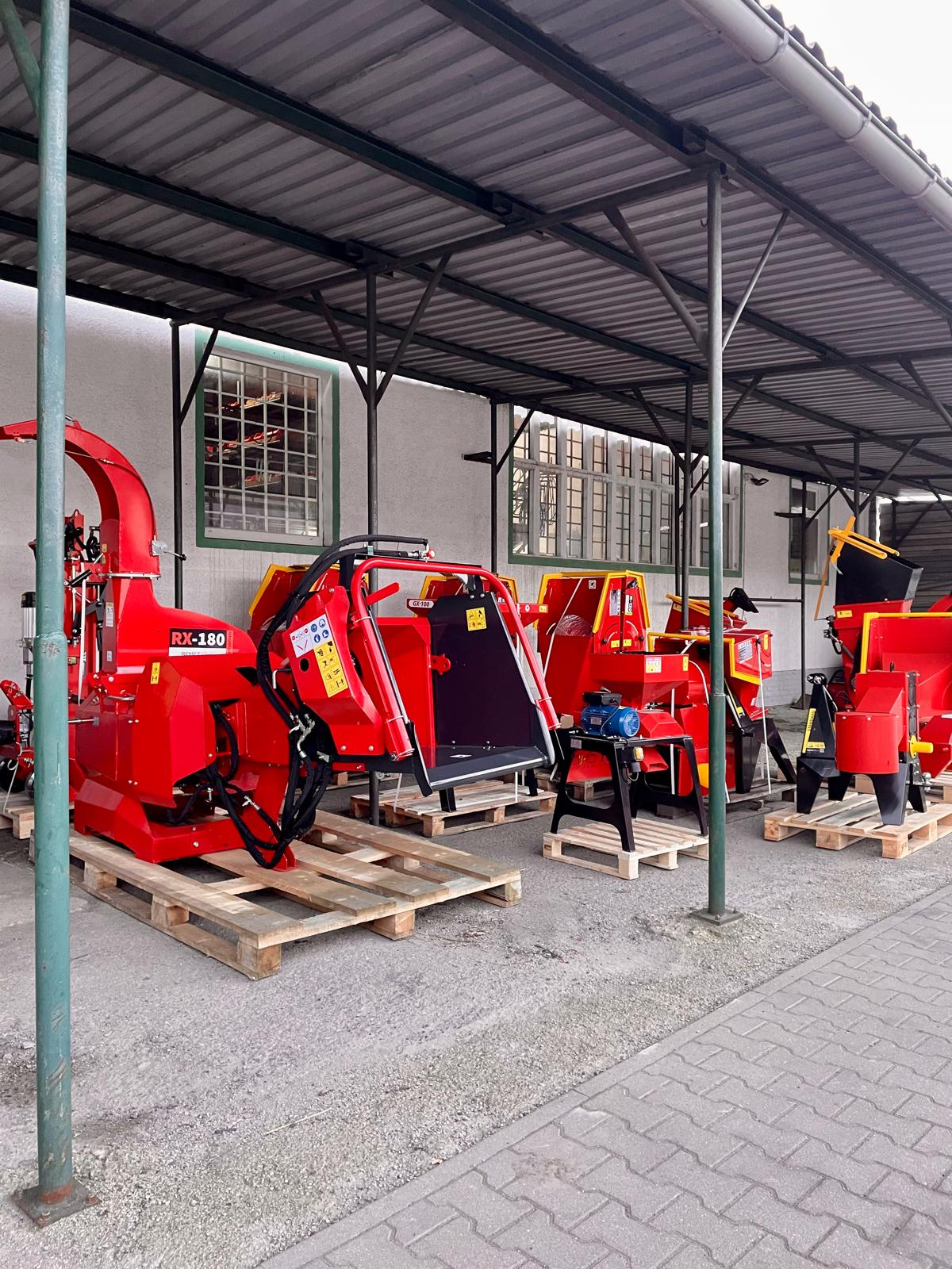 WhatsApp Image 2025-09-04 at 12.02.58 (1)