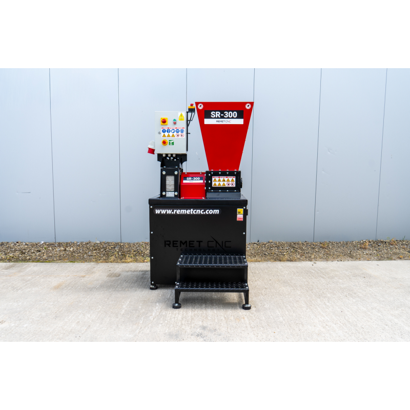 REMET CNC Technology Shredder 5,5kW mit 300x200mm Arbeitskammer für Recycling und Kunststoffzerkleinerung