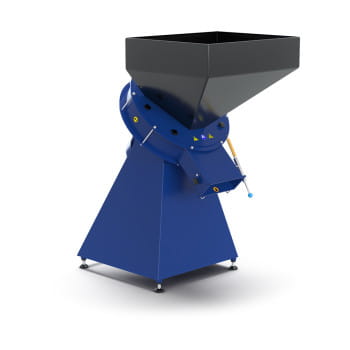 Gravity-fed hammer mill · 4 kW / 400V · High-performance grinding mechanism for grain & wood