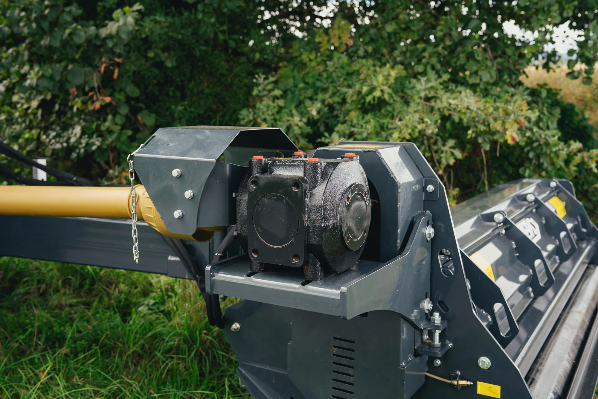 Böschungsmulcher Nero Serie RH – Mulcher für Böschungen, Gräben & Landschaftspflege