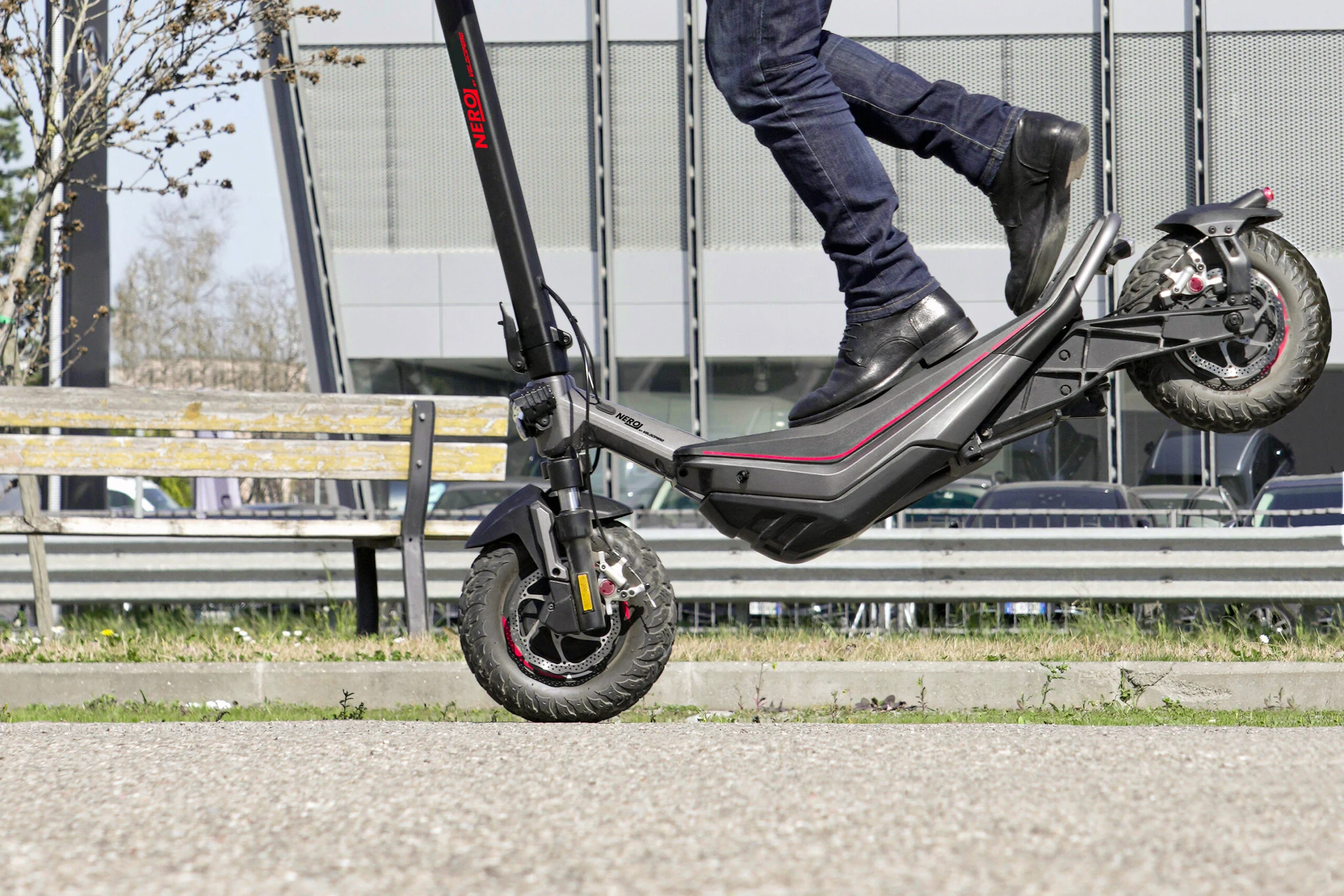 Electric Scooter One-X 1000W Dual Motor 60V, 60km Range - Foldable