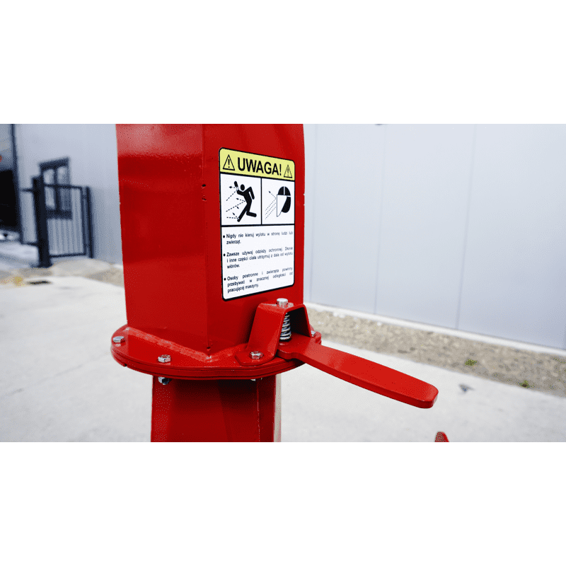 RTE-630 disc chipper – professional wood chipper 12 cm with 7.5 kW & chassis