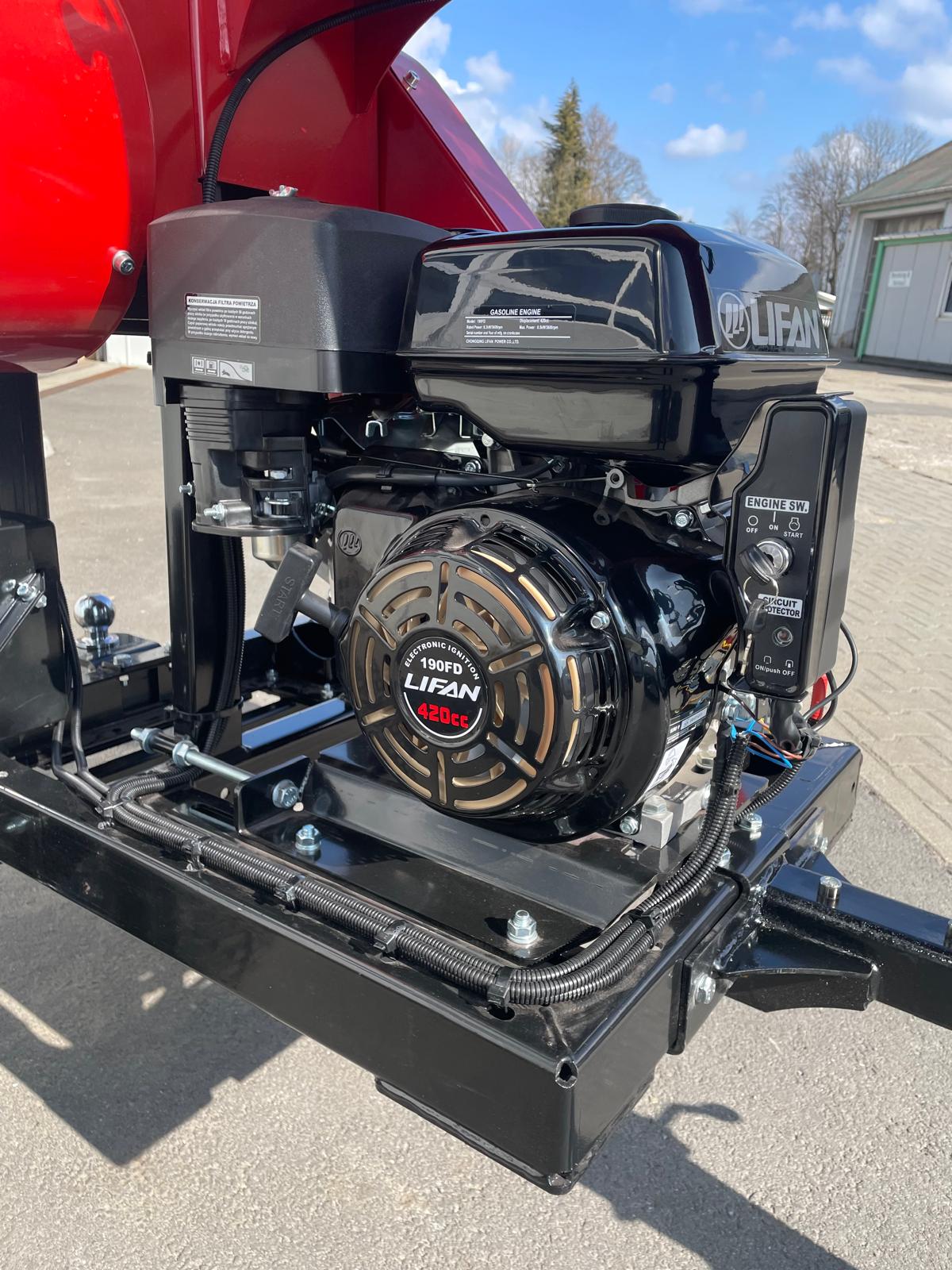 Remet CNC Holzhacker RS-120 Offroad – 15 PS Benzinmotor | Profi-Holzhacker 10 cm