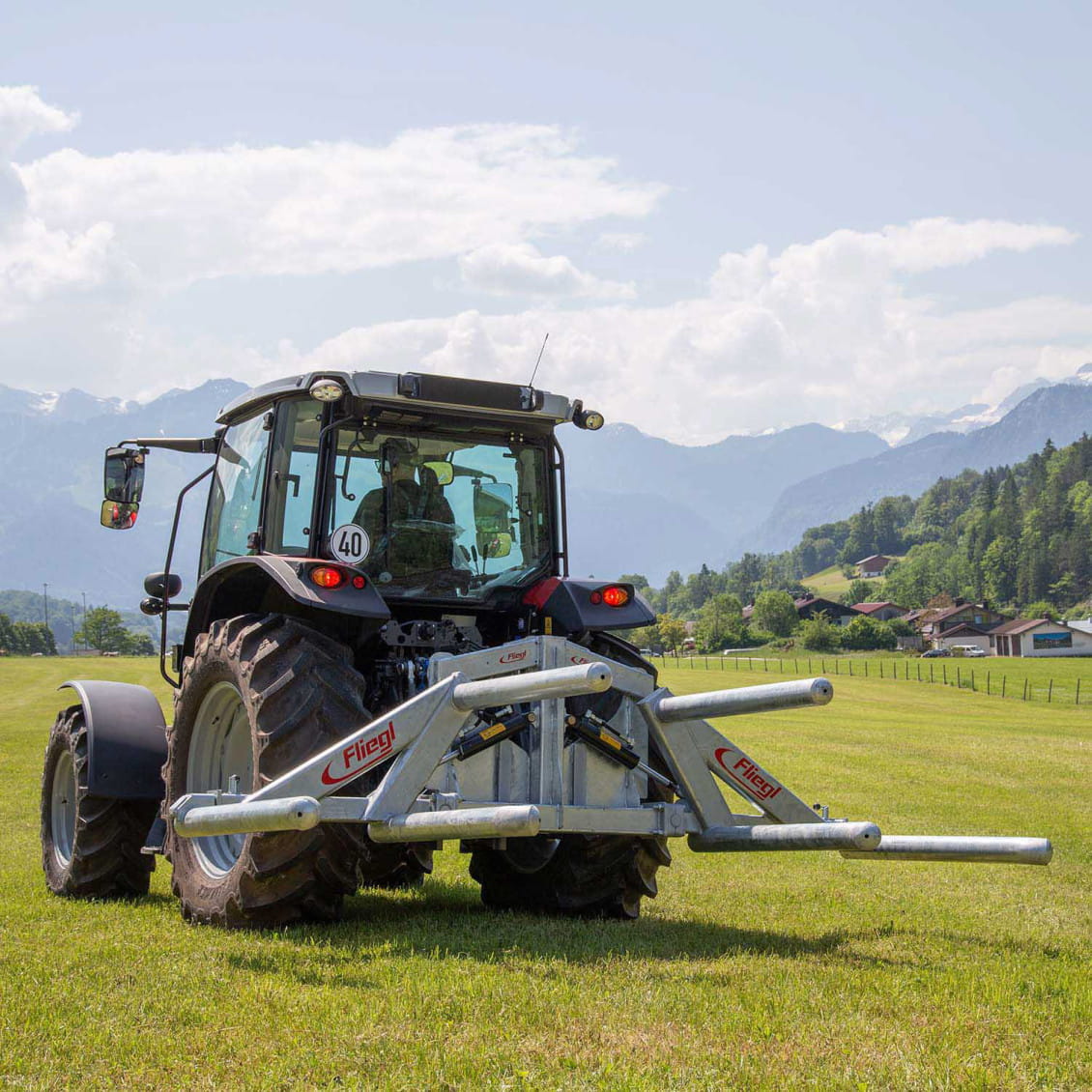 Fliegl Ballentransportgerät Schmetterling – 2 Rundballen | hydraulisch, verzinkt