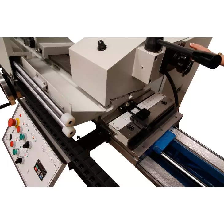 Elmag cylindrical grinding machine model CG 1500