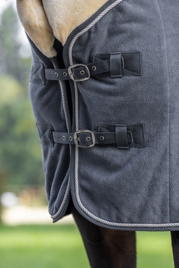 RugBe Royal fleece blanket | super lightweight transport and sweat blanket