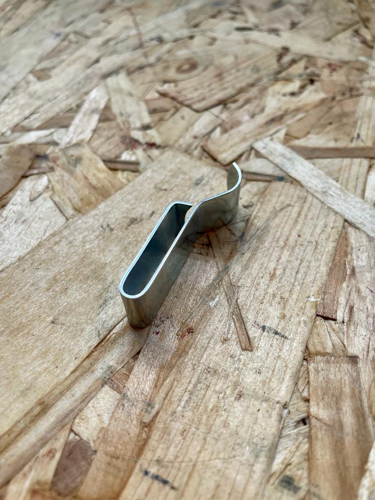 ET13771 Chassisklemme verzinkt 12 x 43mm - Nr.6