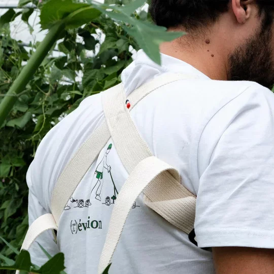 Rucksack, Canvas-Tragegurt, Weisses T-Shirt, Canvas-Tasche, Schultergurt