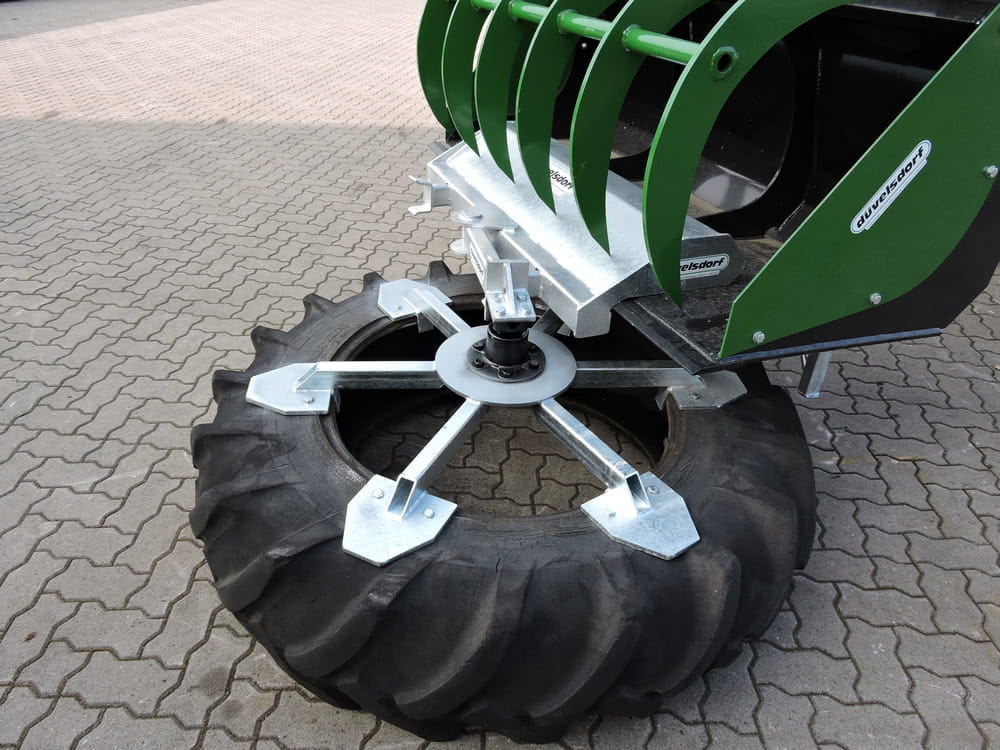 Düvelsdorf Futterräumer 1,50m mit Greifschaufelaufnahme