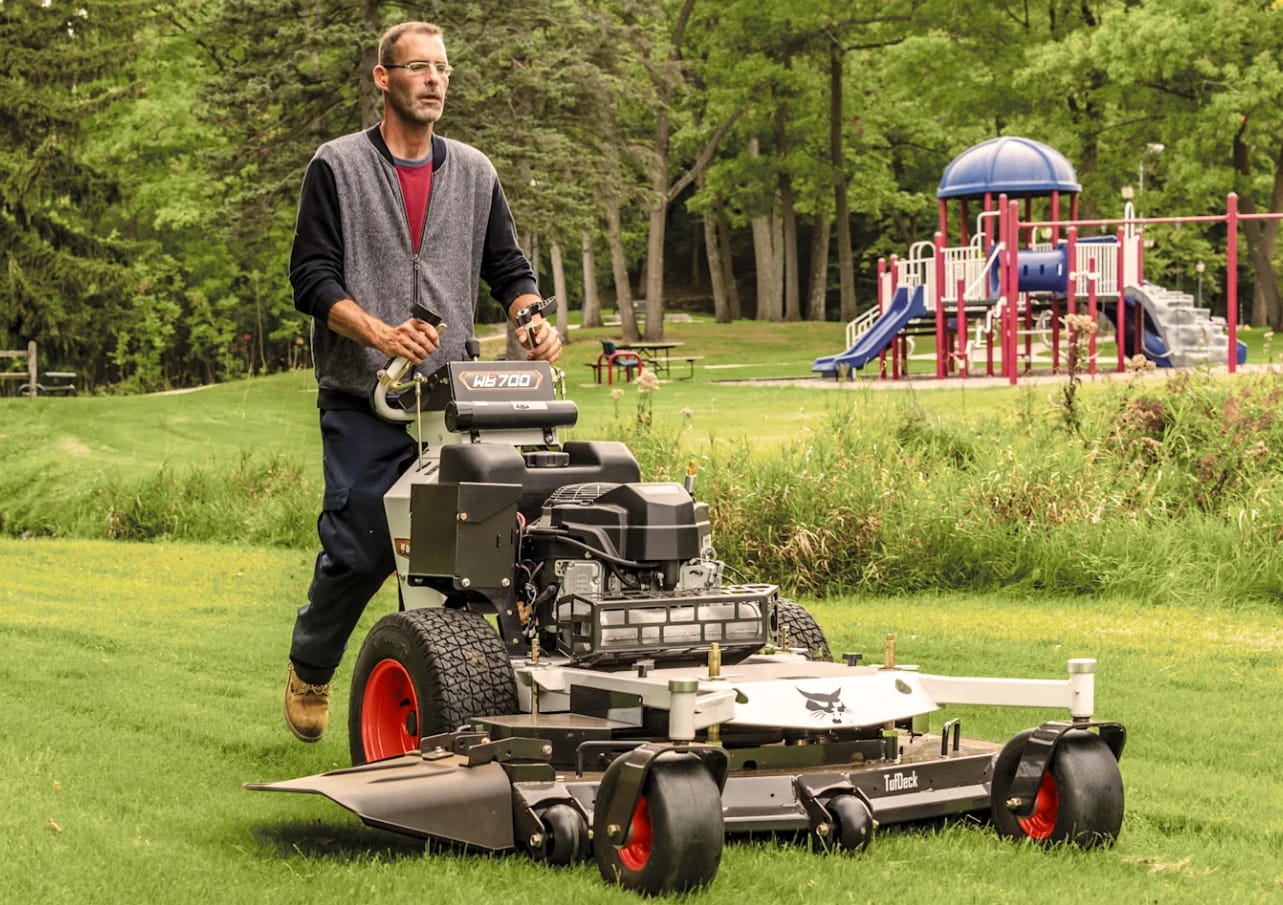 Bobcat WB700 Handgeführter Nullwendekreis-Rasenmäher - 52"