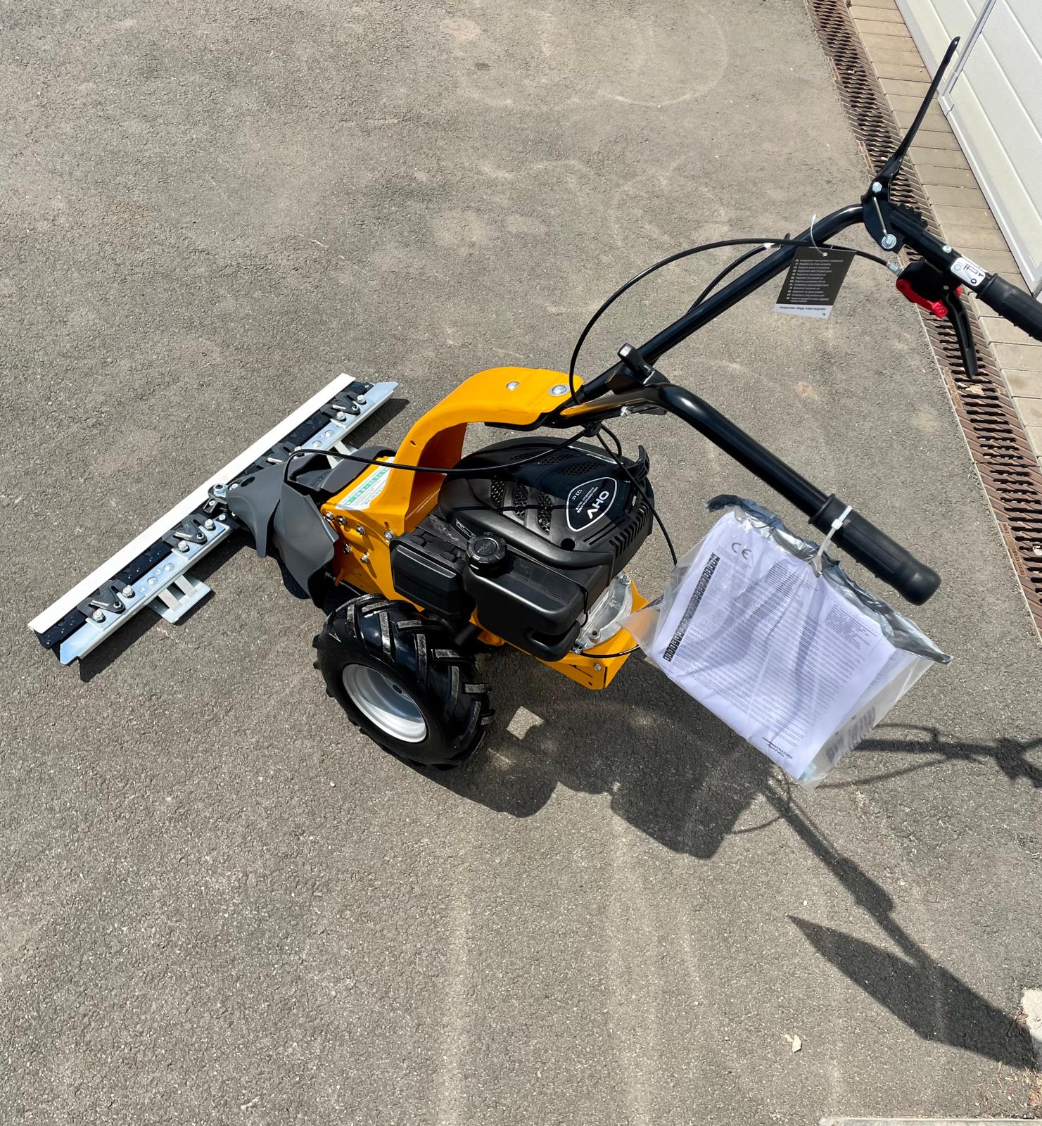 Stiga Balkenmäher 87 cm Schnittbreite | 123 cm³ OHV-Benzinmotor | 3,45 PS | ReadyStart | 1-Gang-Radantrieb | Lasergeschliffenes Messer