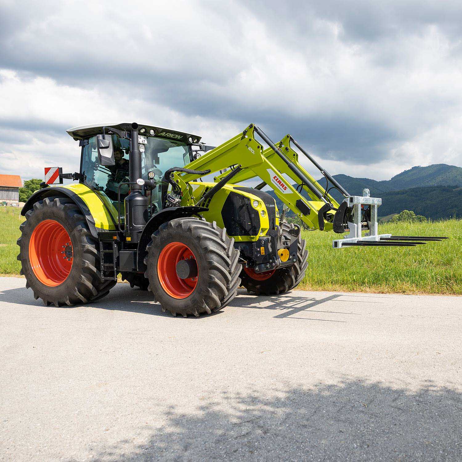 Fliegl bale fork, 4 tines, 1000 mm – Euro standard & three-point linkage