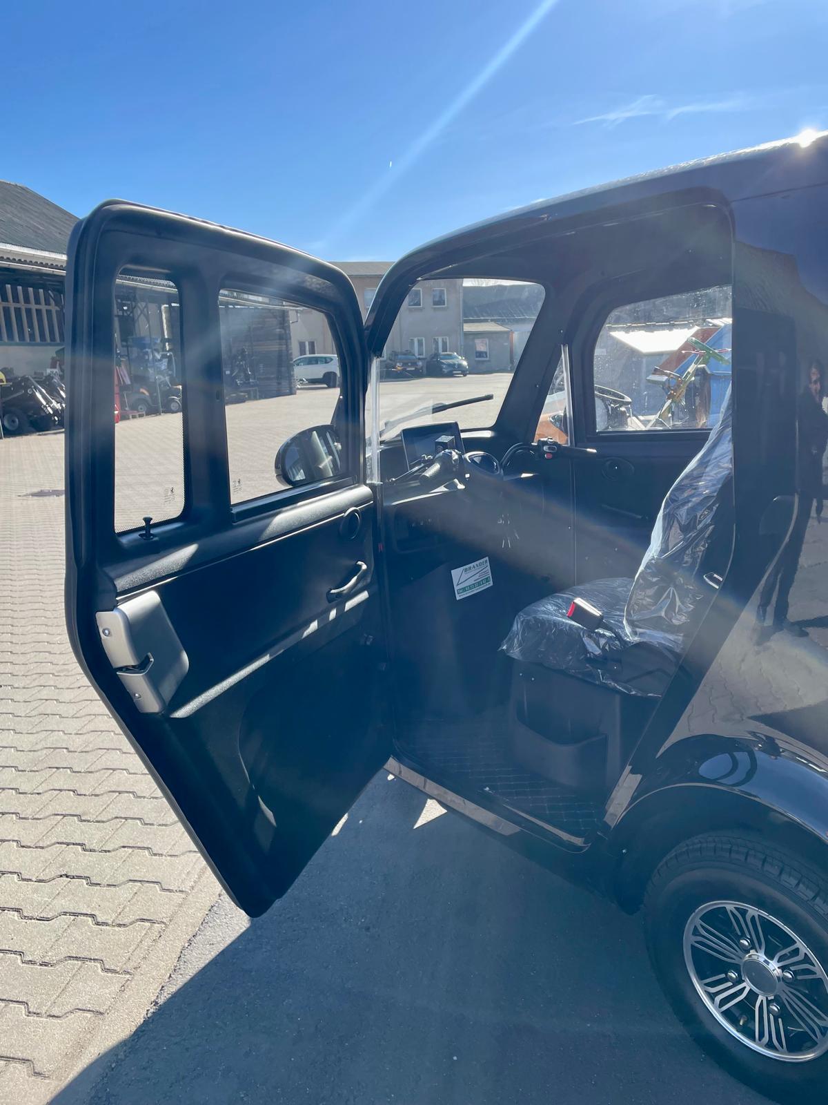 LWM cabin scooter, two-seater – 25 km/h or 45 km/h electric vehicle L2e