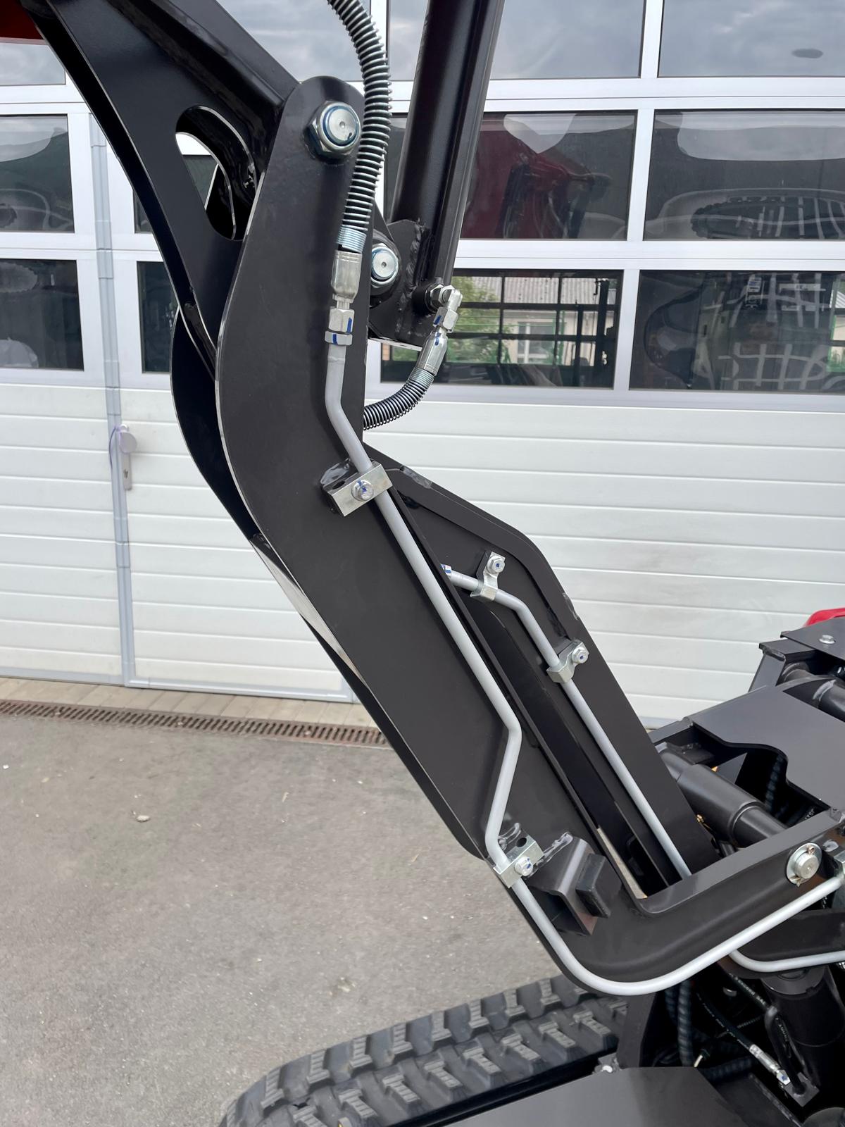 Rhinoceros XN800 Raupendumper mit Kubota Motor & Hochentleerung
