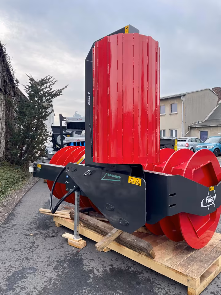 Fliegl Silowalze Big 3000 mm – schwere Ausführung, hydr. Seitenverschiebung, befüllbar
