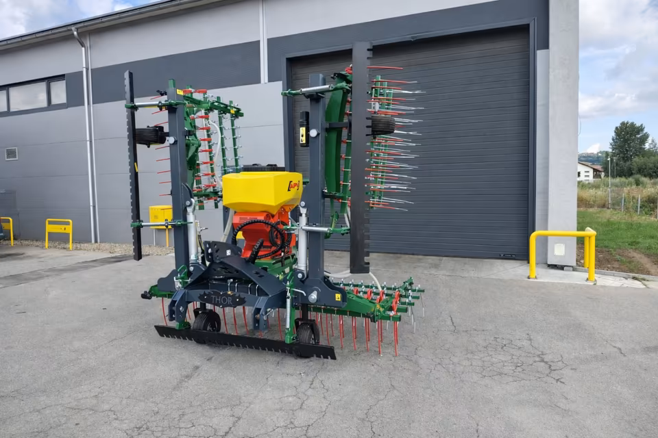 a4099f28-f1a7-4954-95e3-dd0b7f480415