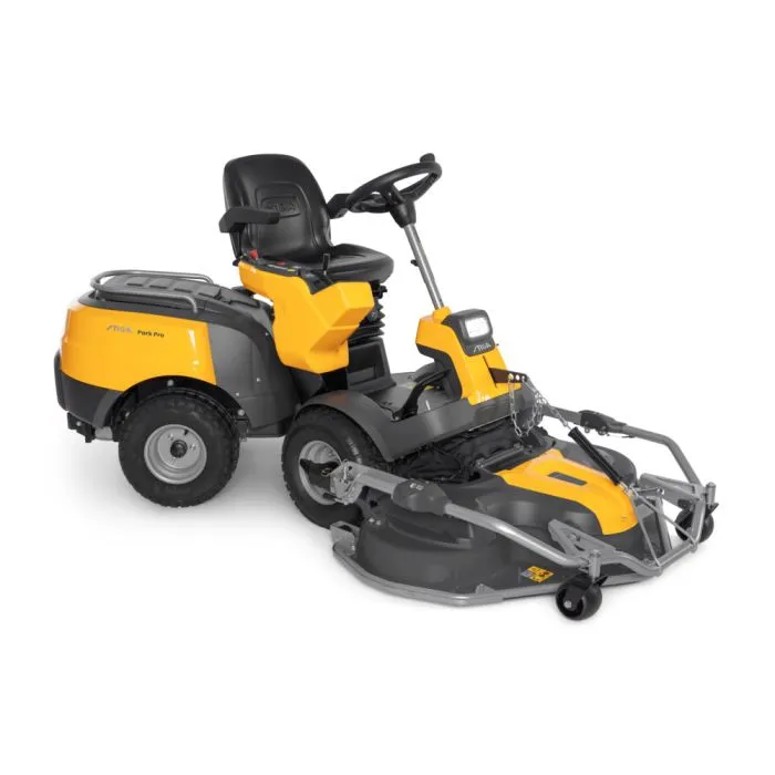 Stiga Park Pro 900 WX all-wheel drive front mower