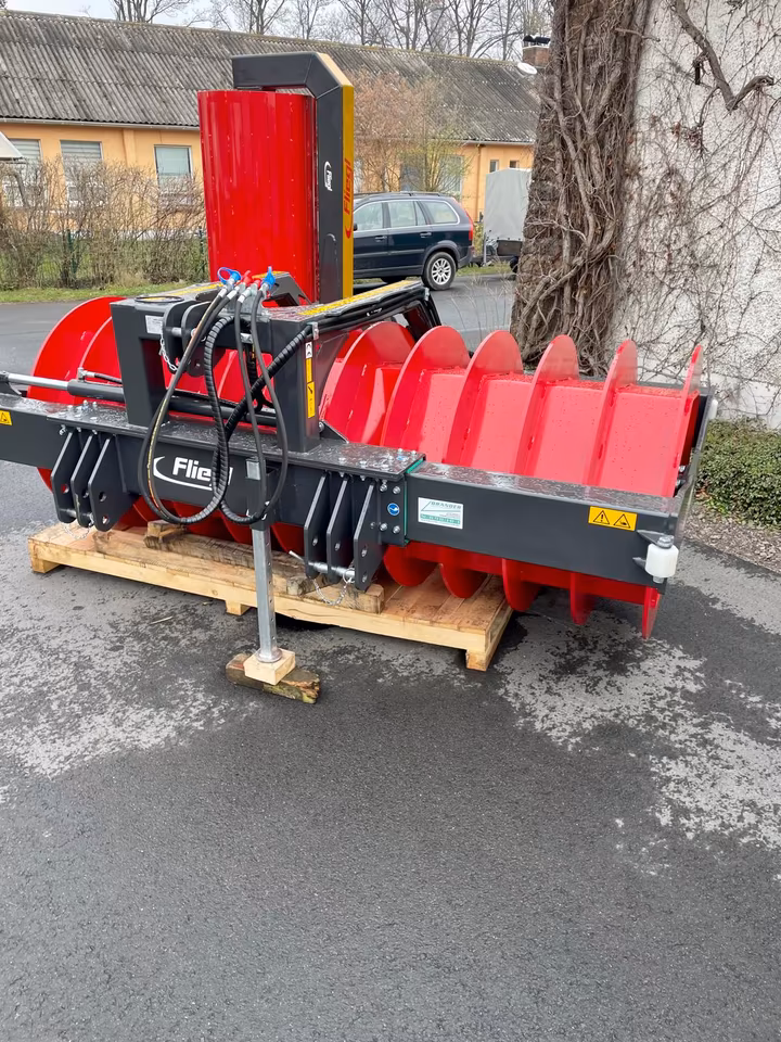 Fliegl Silowalze Big 3000 mm – schwere Ausführung, hydr. Seitenverschiebung, befüllbar