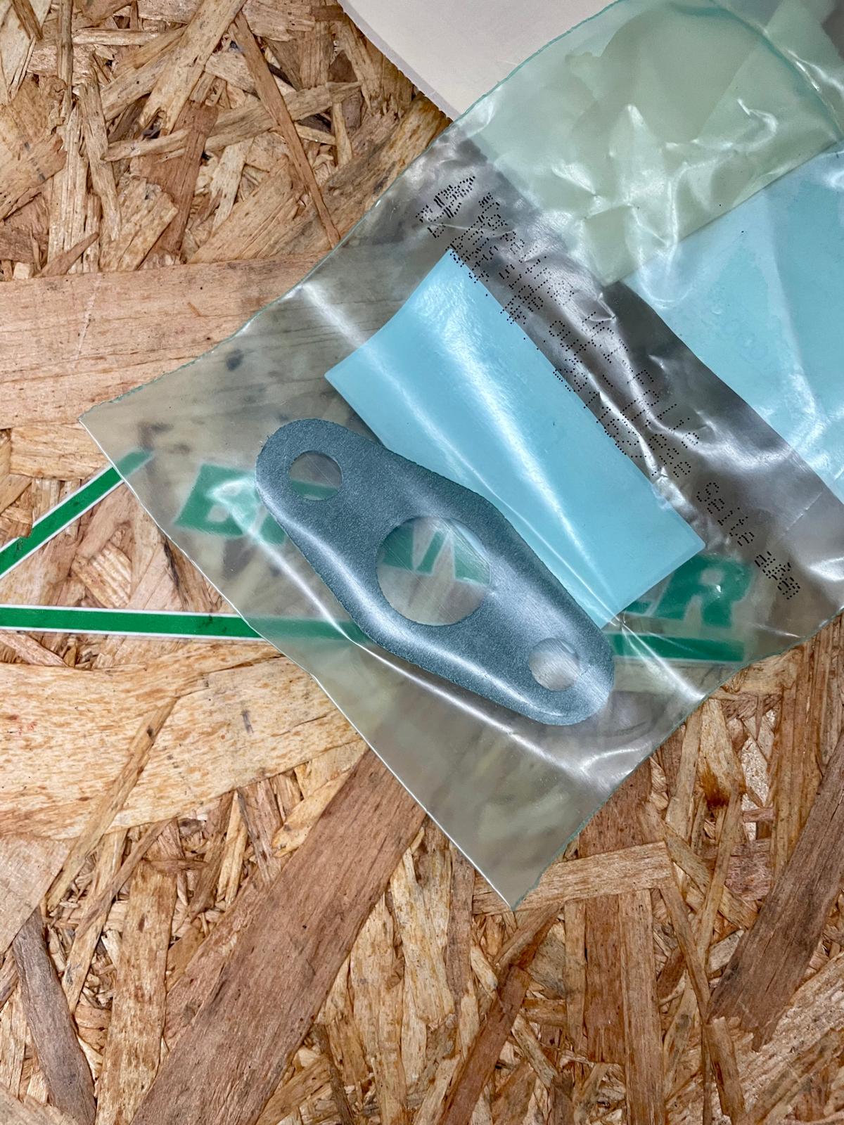 Fendt flat gasket for oil pressure line