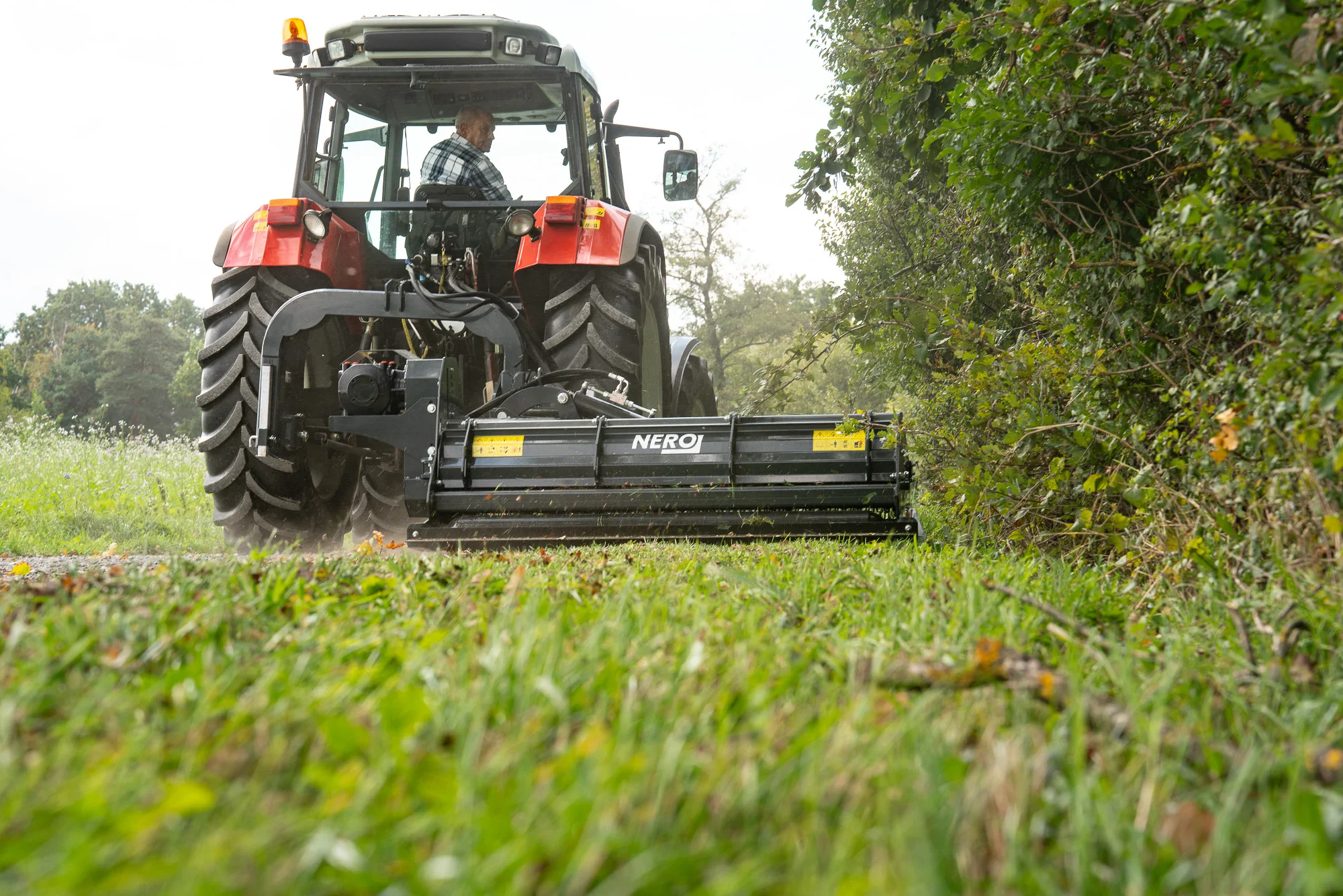 Böschungsmulcher Nero Serie RH – Mulcher für Böschungen, Gräben & Landschaftspflege