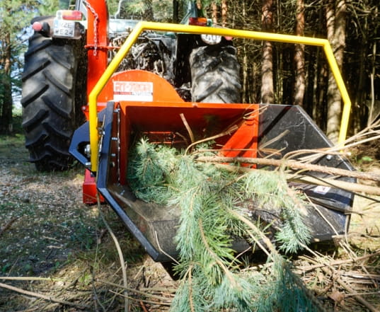 Remet RT720RH Wood Chipper – Professional disc chipper with its own hydraulics for wood up to 17 cm