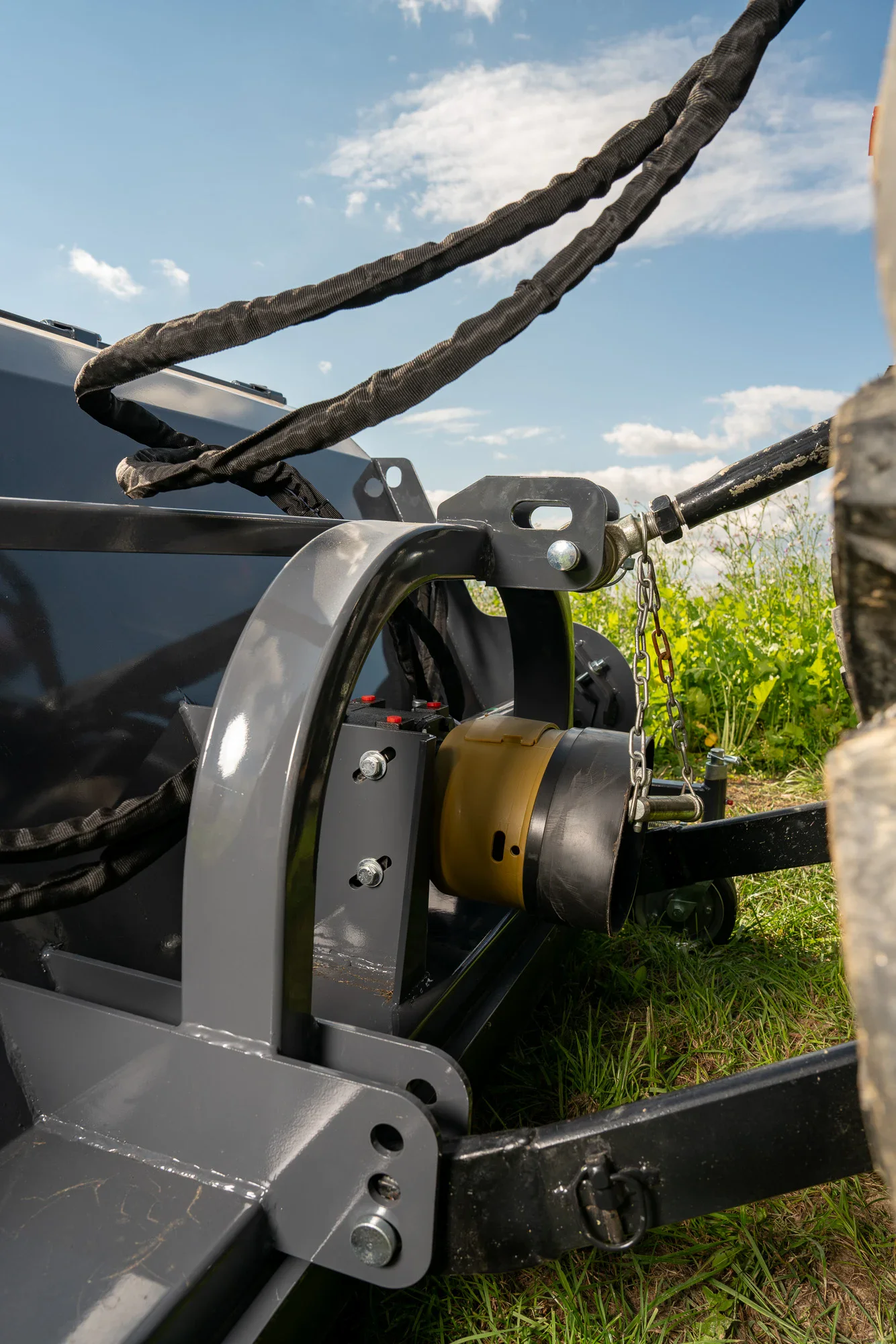 Nero Mulcher 1600mm mit Sammelbehälter – mit 720 Liter Fangkorb