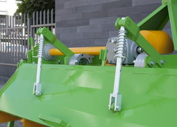 Bomet Bodenfräse für Zwischenreihen Vela