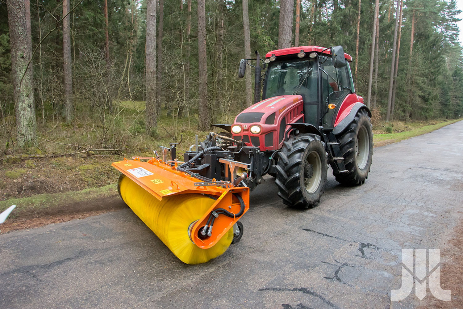 Pronar ZM-28H Kehrmaschine – Traktor-Anbaukehrmaschine 2,8 m Arbeitsbreite