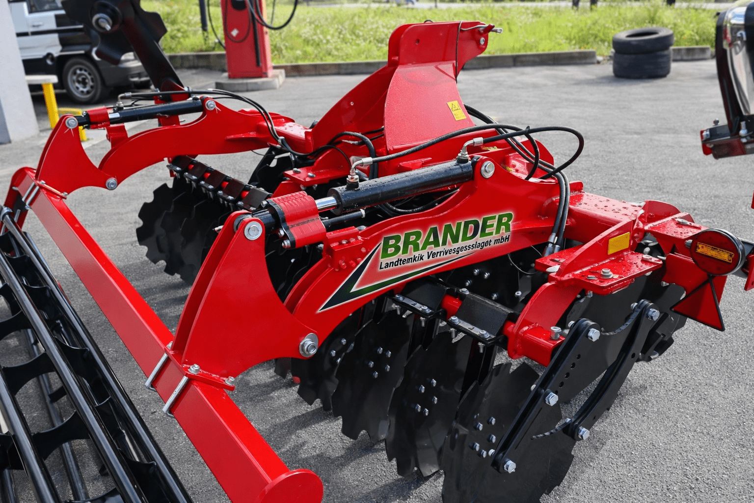 Scheibenegge 3000 mm – 560 mm Scheiben | Hydropack, Walze, wartungsfrei